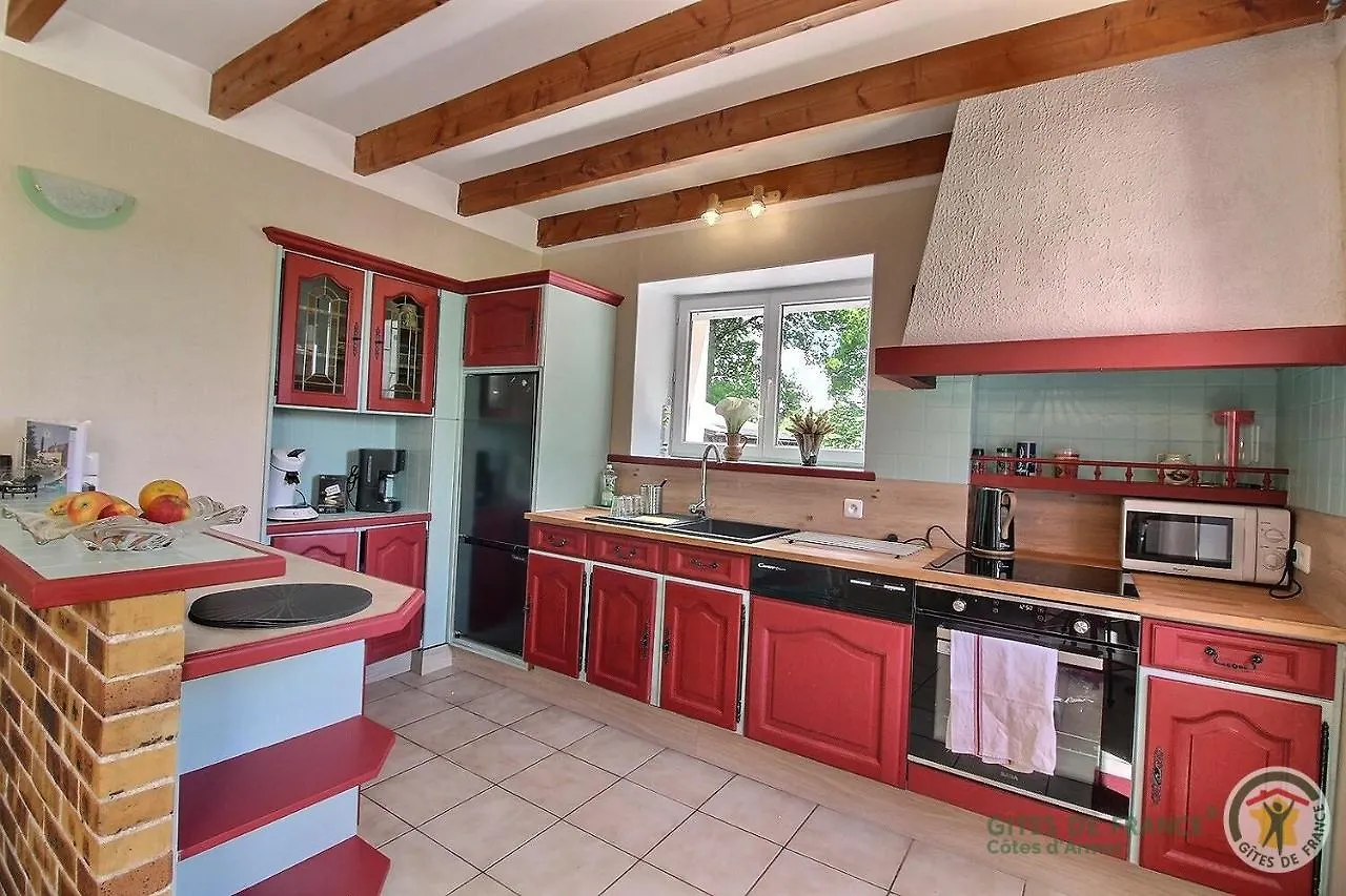 Nyaraló Des Trois Fleurs Villa Plouguenast-Langast